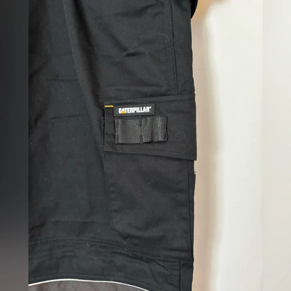 Men's Black and Gray Cargo Pants size 38 x 32 new with tags